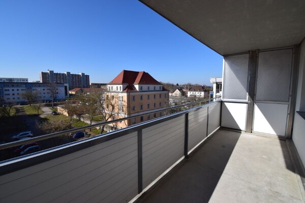 3-Raumwohnung mit Balkon und Weitsicht in Elbnähe!