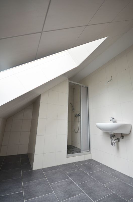 Charmante und großzügige Dachgeschosswohnung! - Foto 1