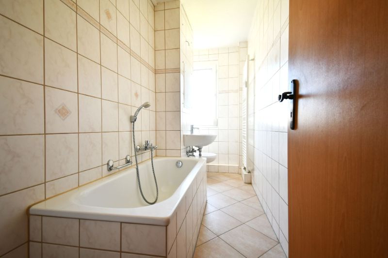 Wohnung mit Ausblick ins neue Wohnumfeld - Foto 3